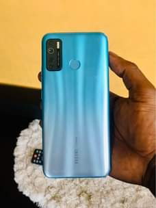 A picture of TECNO CAMON 16 S