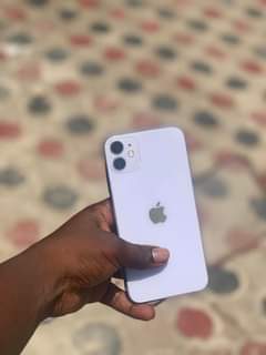 A picture of iPhone 11 Gb64 Bh 79 Face TT Simu ipo na