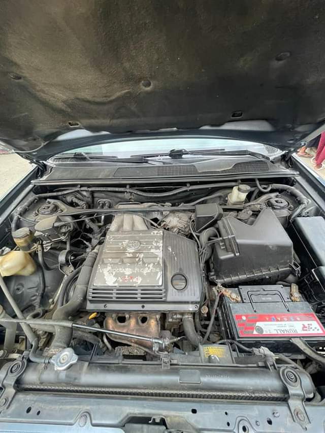 A picture of Awoof Dealers Deal Foreign Used Toks 2003 Highlander 6 6M