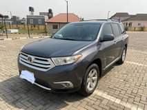 A picture of 2013 upgraded Highlander