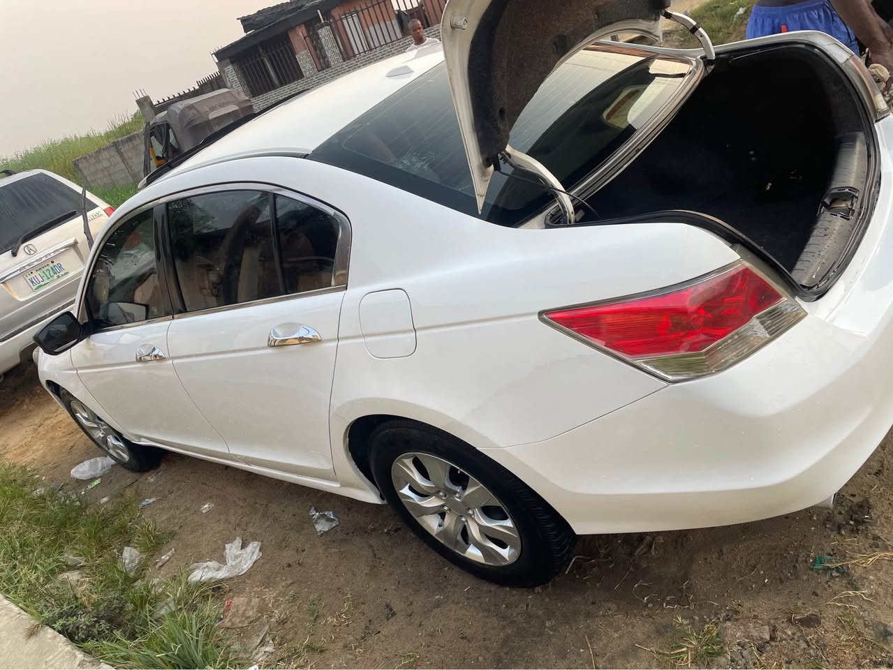 A picture of Honda accord 2010 foreign used