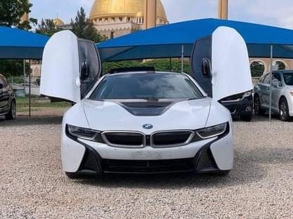 A picture of BMW i8 Forign used just entered bearly a week 2019