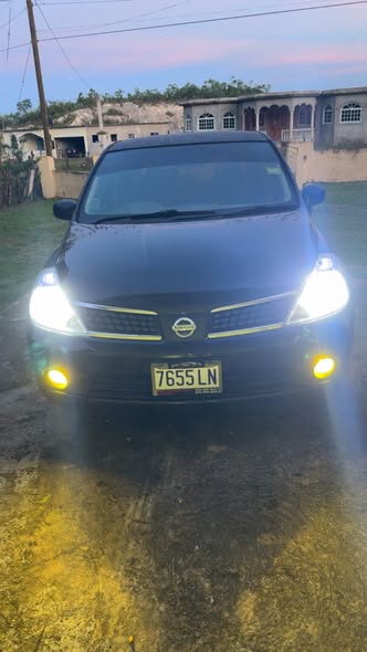 used nissan tiida