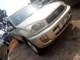 A picture of 2002 Toyota RAV4