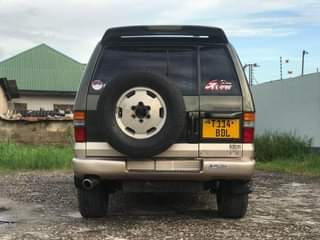 A picture of Isuzu bighorn Ya 1994 Diseli Automatic Cc3000 Seating capacity 7