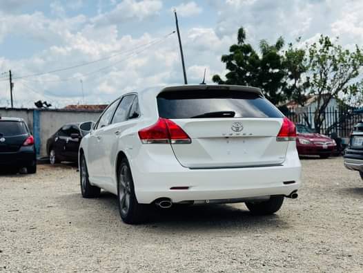 A picture of Price review Registered Toyota Venza 2010 model with duty paid