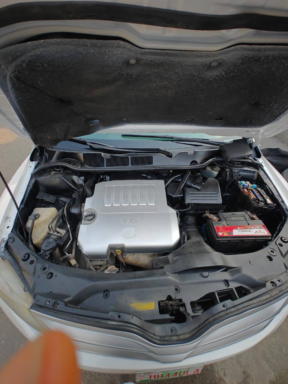 A picture of Toyota venza 2010 XLE