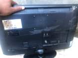 A picture of TV Samsung inch 22