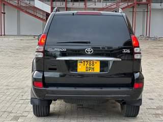 A picture of  2006 LAND CRUISER PRADO 