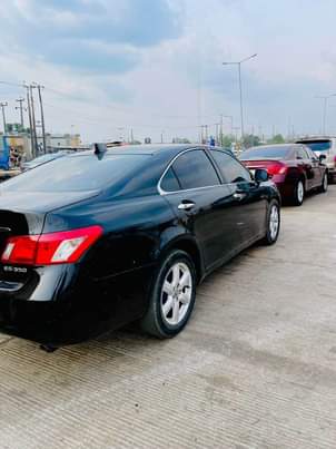 A picture of Maker Lexus Model ES350 Year 2008 Brand Full option Record