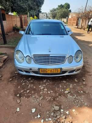 classifieds/cars mercedes