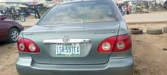 A picture of 2004 Toyota Corolla LE