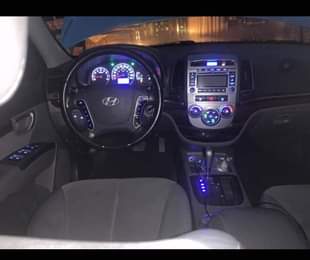 A picture of Hyundai santafe 2010