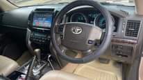 A picture of Toyota LandCruiser V8 2011