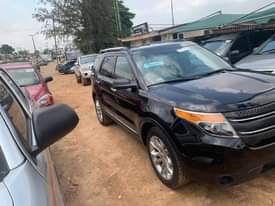 A picture of 2011 Ford Explorer Automatic
