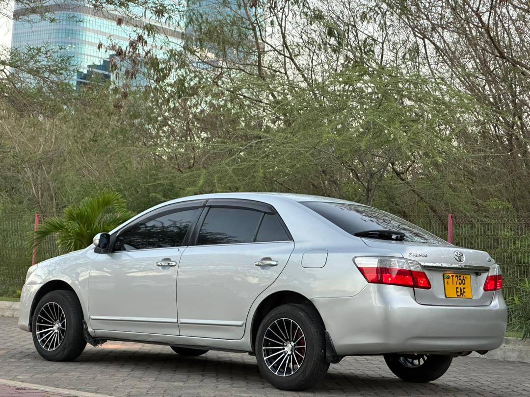 A picture of Toyota Premio New