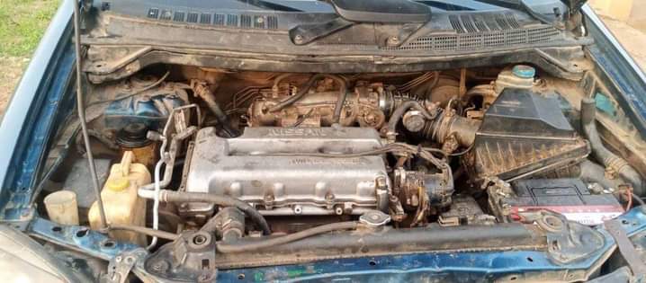 A picture of Almera tino car