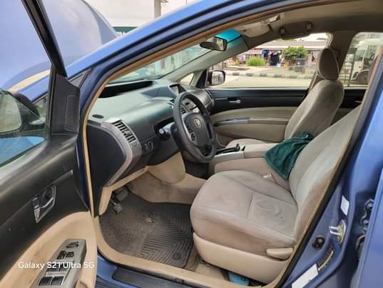 A picture of 2005 TOYOTA PRIUS HYBRID NIGERIA USED 90 BUY AND DRIVE