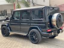 A picture of 2016 G wagon Benz Toks