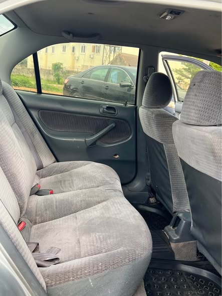 A picture of 1999 HONDA CIVIC
