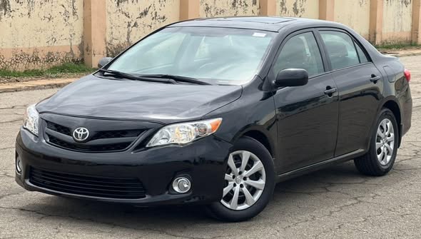 A picture of Toyota Corolla 2013