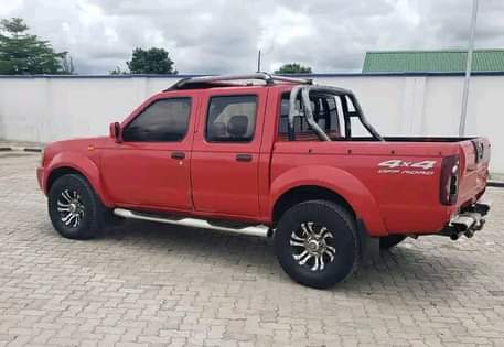 used nissan hardbody