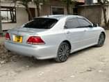 A picture of TOYOTA CROWN ATHELETHE PRICE 13 8M CALL 0621007902
