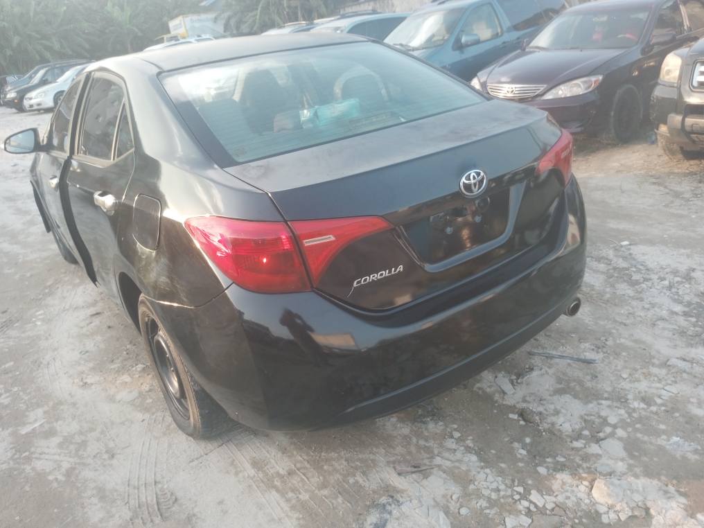 A picture of 2015 Toyota Corolla