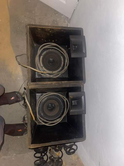 speakers
