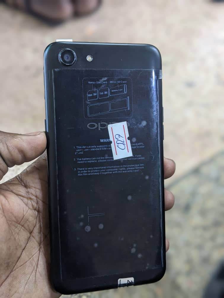 A picture of Uk used Oppo A83