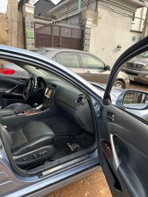 A picture of Lexus IS250