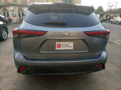 A picture of 2020 Toyoya Highlander XLE