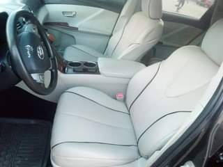 A picture of Toyota Venza 2010 Model