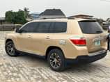 A picture of NEATLY USED 2010 TOYOTA HIGHLANDER LIMITED EDITION upgraded to 2013