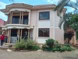 A picture of Makindye kizungu posh flat on quick sale