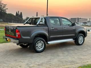 used toyota hilux