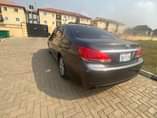A picture of TOYOTA AVALON 2011