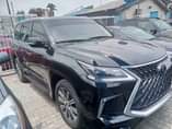 A picture of DISTRESS SALE LEXUS LX570 FOREIGN USED