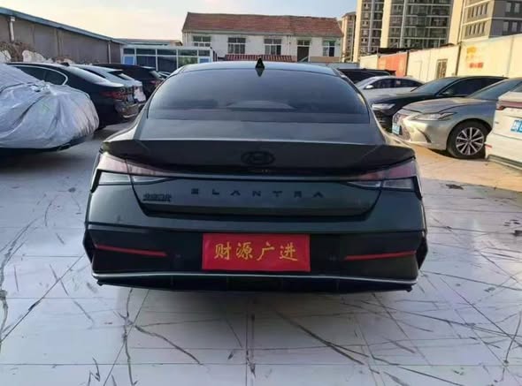 A picture of Hyundai Elantra