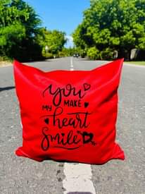 A picture of Valentine Pillow Red