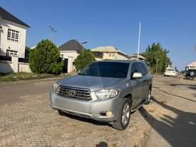 A picture of Toyota Highlander