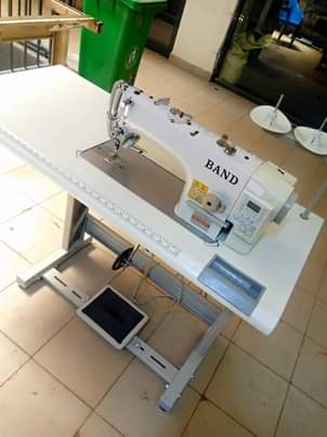 A picture of Am selling machines Chek on WhatsApp 0787 206992 0753087860