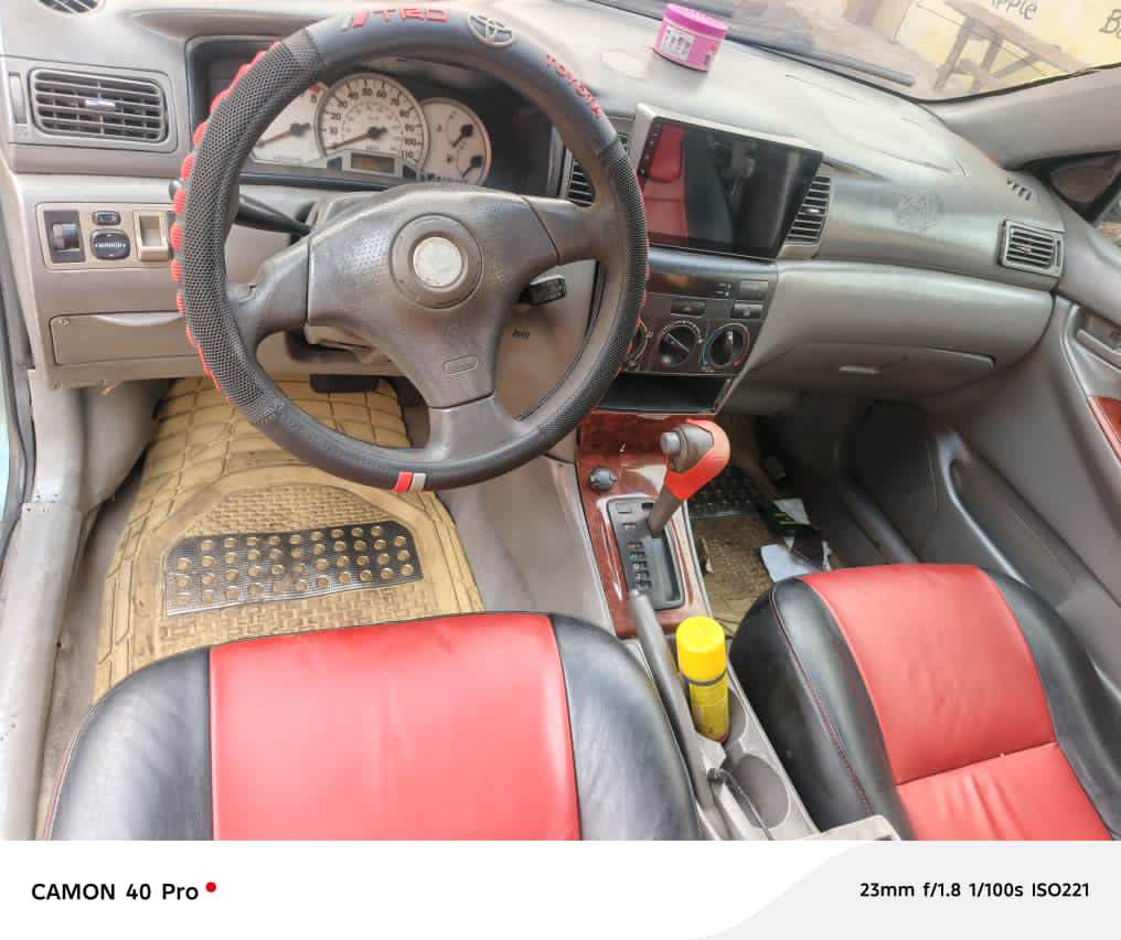 A picture of Awoof 2005 Toyota Corolla