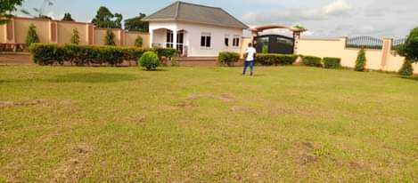 A picture of HOUSE FOR SALEPLOT SIZE 7 ACRES It has 5 bedrooms
