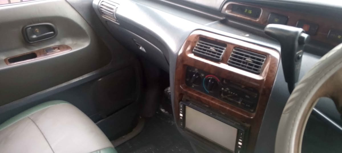 A picture of Toyota Noah liteAce