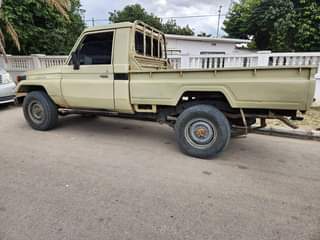 A picture of Land cruiser pickup 1hz mil 38 Dodoma mjini