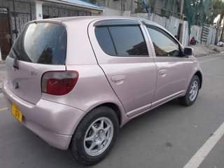 A picture of Toyota vitz piston4