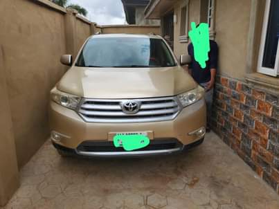 A picture of Toyota Highlander