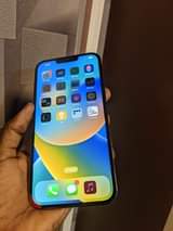 A picture of Iphone 13 pro max 256gb