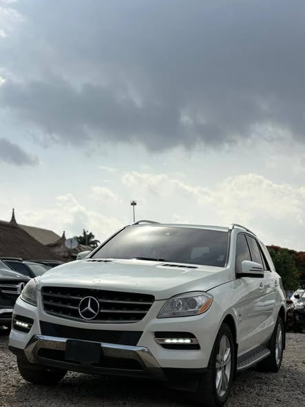 A picture of 2012 Foreign Used Mercedes Benz ML350 Excellent Condition